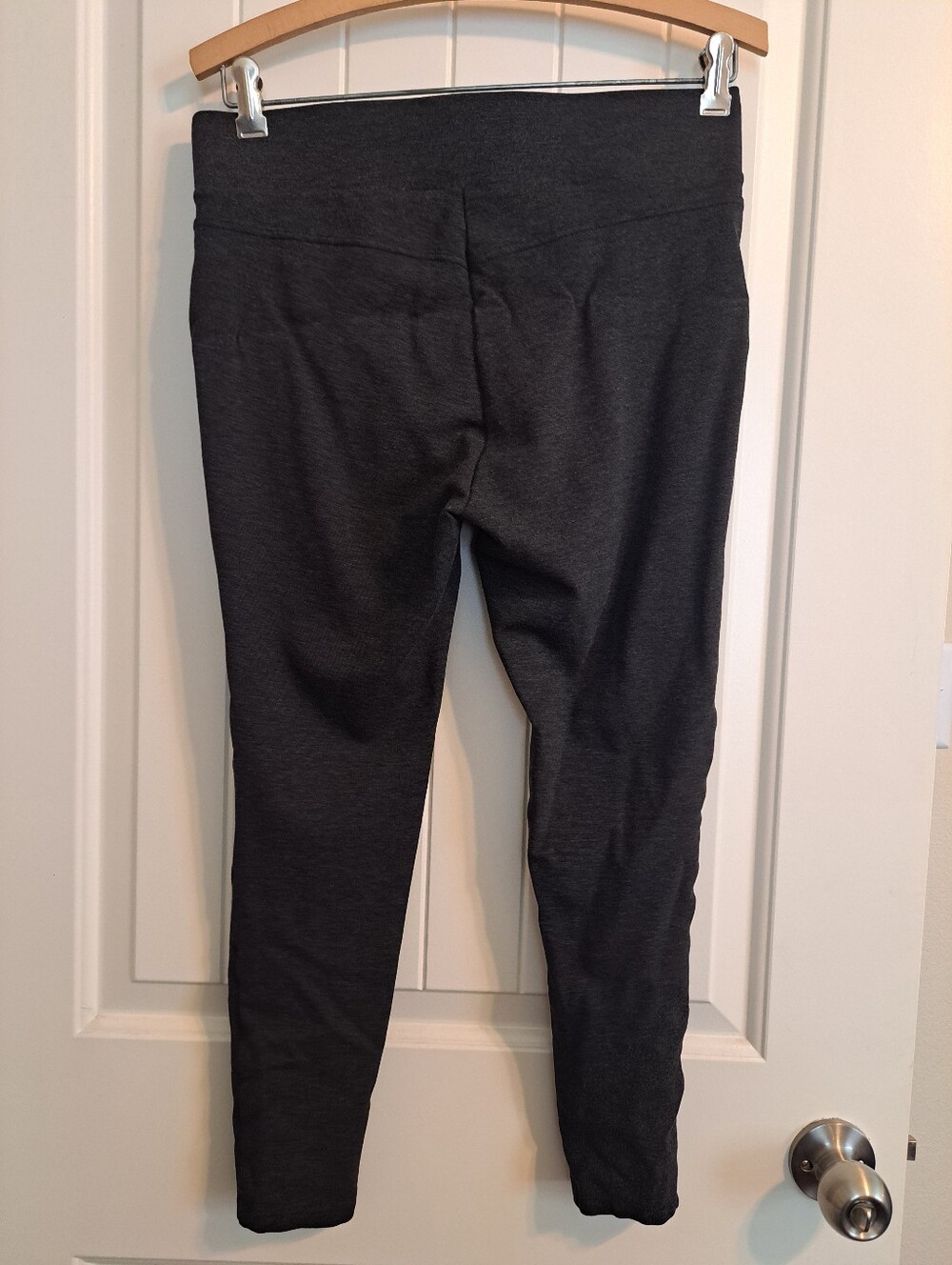 LOFT Petites Dark Charcoal Gray Knit Ponte Leggings MP - Picture 4 of 7